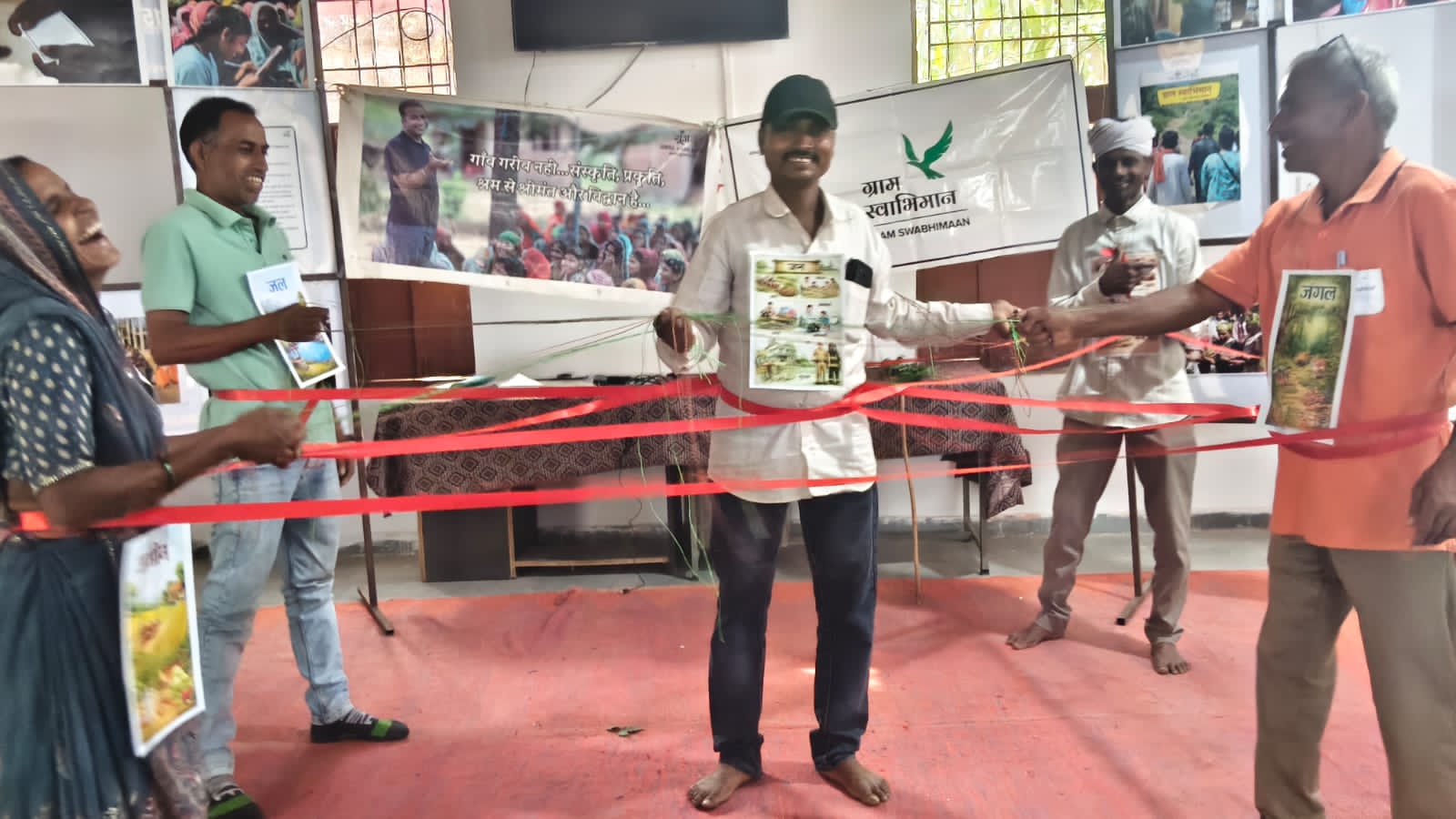 Goonj Gram Swabhimaan - 5J (Jal, Jangal, Jameen, Jan, and Jaanwar) activity facilitated by PRADAN